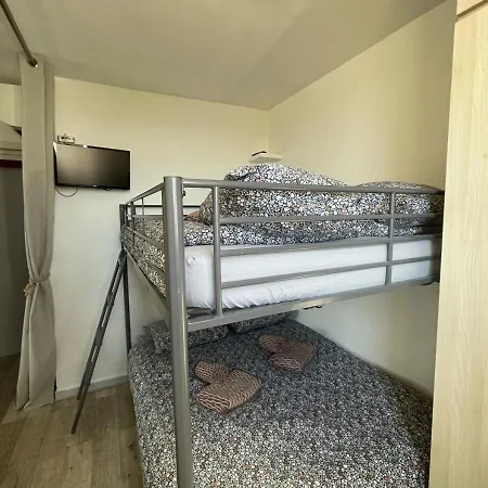 Barcares - Climatise - 200 M De La - Parking Prive 아파트